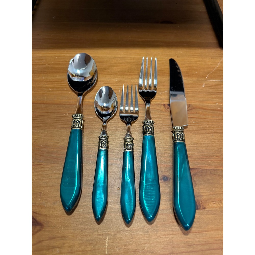 Wallace 18/10 Stainless Flatware Turquoise Handles 65 Pc Set Service for 13
